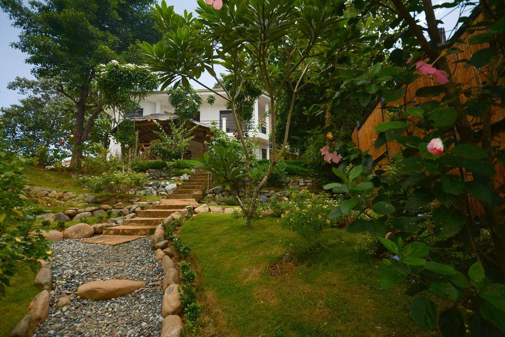 Hilltop Pool And Villa Puerto Princesa Bagian luar foto
