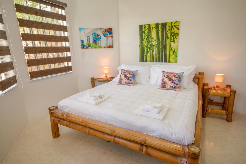 Hilltop Pool And Villa Puerto Princesa Bagian luar foto