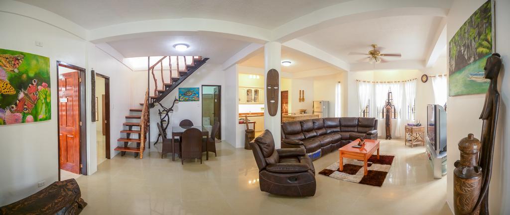 Hilltop Pool And Villa Puerto Princesa Bagian luar foto