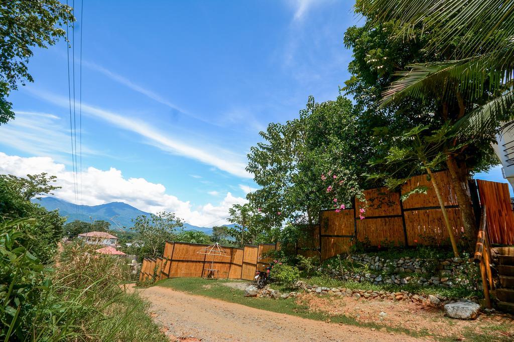 Hilltop Pool And Villa Puerto Princesa Bagian luar foto