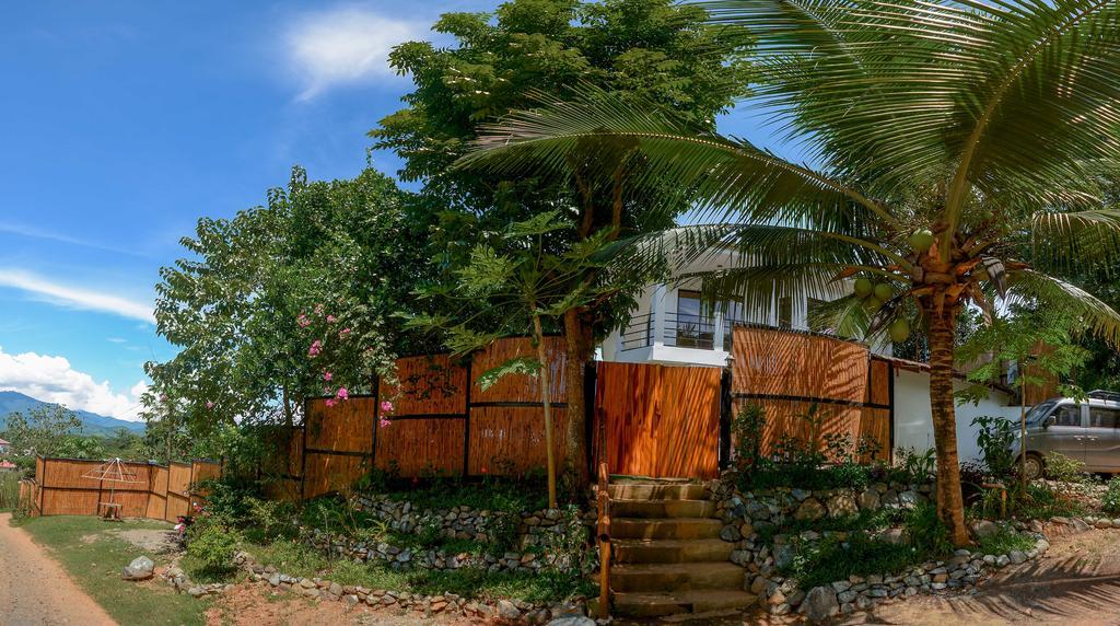 Hilltop Pool And Villa Puerto Princesa Bagian luar foto