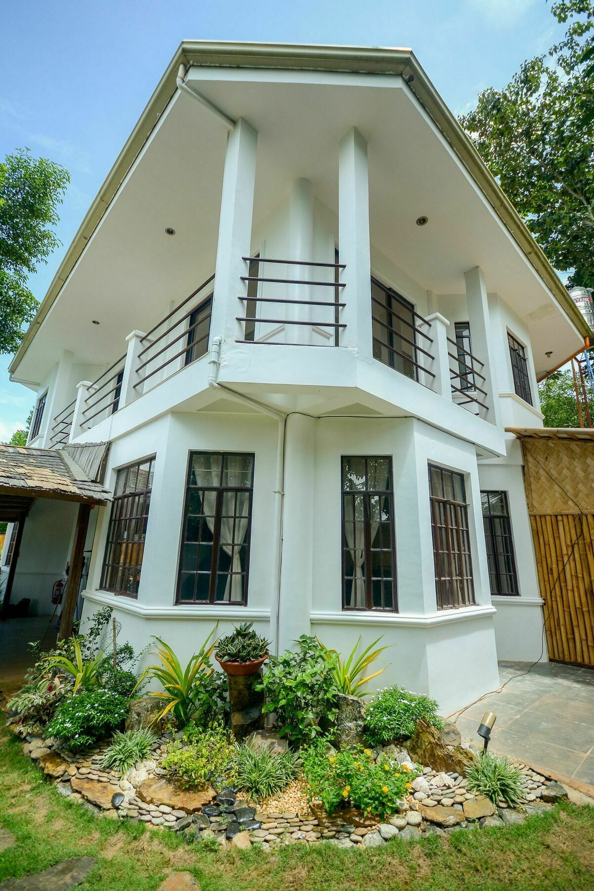 Hilltop Pool And Villa Puerto Princesa Bagian luar foto